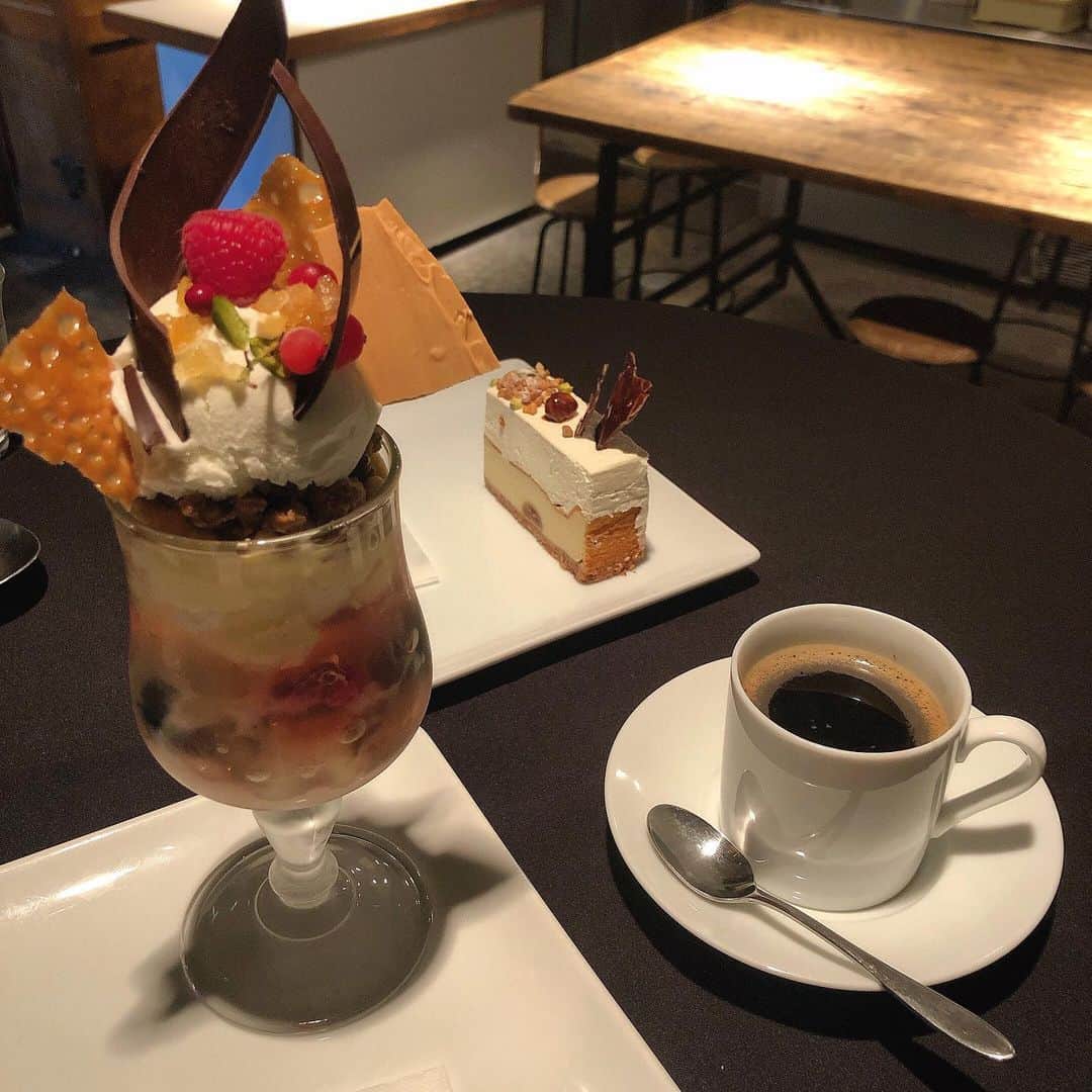 尾形春水のグルメインスタ