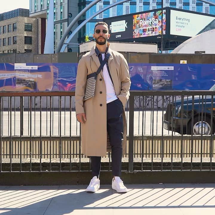 アクアスキュータムのインスタグラム：「The wardrobe staple the modern man shouldn’t be without when off duty from the office. Our classic water repellent Trench coats are versatile enough to complete a sartorial dressed down look; effortless yet crafted simplicity is central to the make-up of our jackets. #aquascutum」