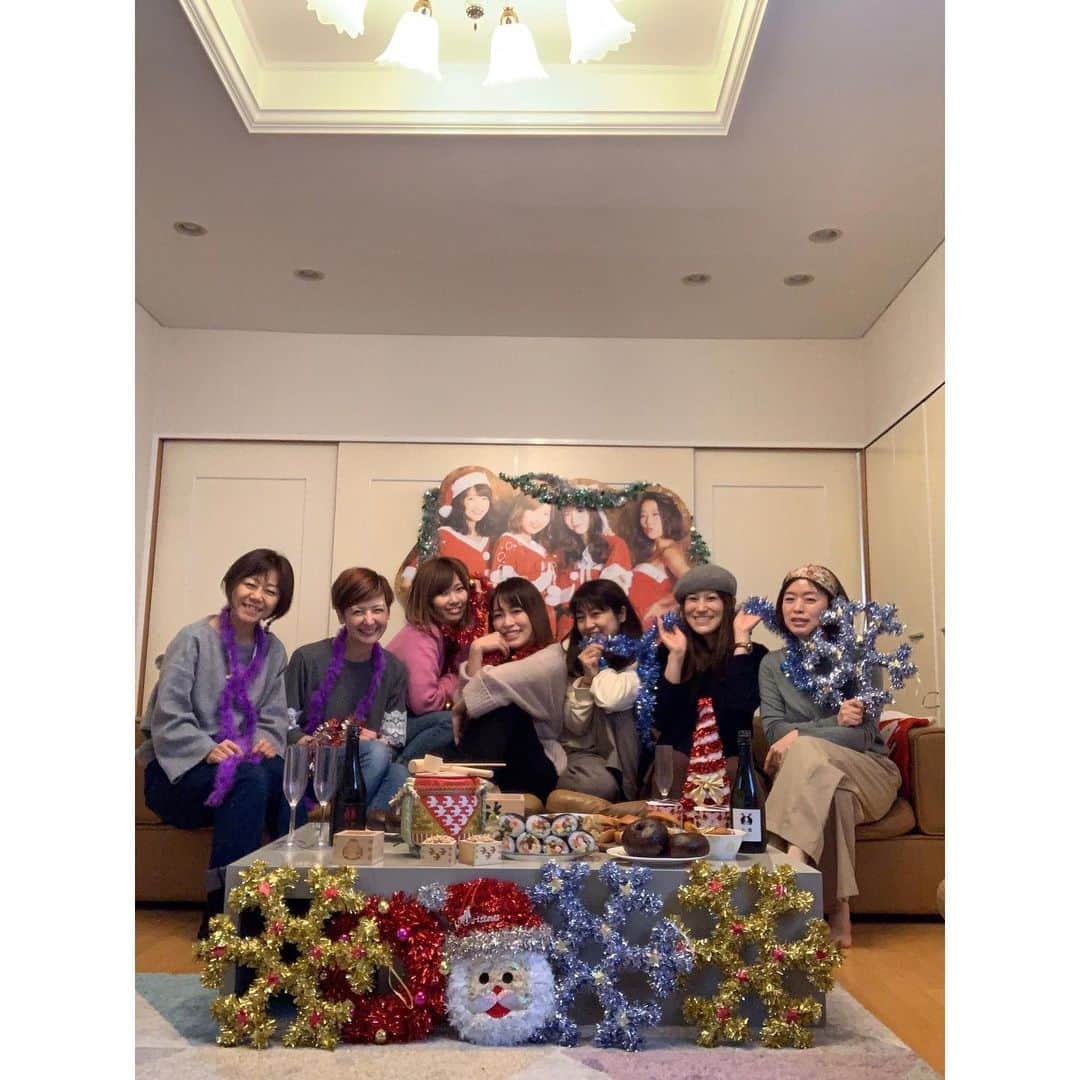 イレーネのインスタグラム：「クリスマ新年節分バレンタ春のパン祭り婦人会  恵方巻の文化はよく分からないけど、みんなで食べると楽しいね  詳しくは皆様のインスタで... @maika_utsugi @11misato10 @yuka87875 @sayoko_morishita @miho_horie34  @azubeatradio」