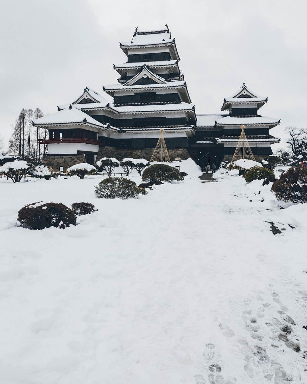 Yuma Yamashitaさんのインスタグラム写真 - (Yuma YamashitaInstagram)「Snow Castle #inspirationcultmag」2月3日 21時32分 - yuma1983