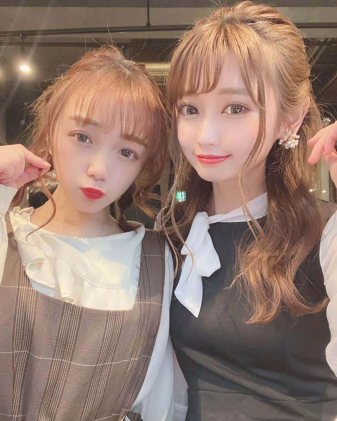 伊上あやさんのインスタグラム写真 - (伊上あやInstagram)「久しぶりに2人でご飯たべた！ ゆっきーたん😘 長い付き合い💗  #渋谷 #新宿 #サロモ」2月3日 21時42分 - o.aya_0613