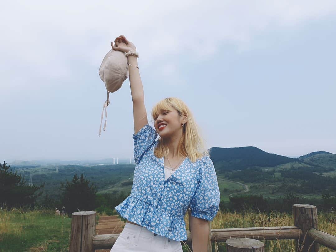 OH MY GIRLのインスタグラム