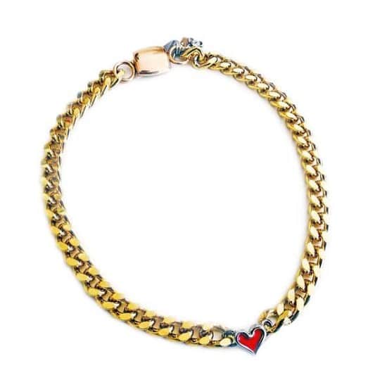 メイデンアートのインスタグラム：「La collana Love Mail con cuore rosso, una delle più vendute di Maiden-Art sarà esposta alla Mostra ‘Be a Sweetheart. Il cuore nel gioiello moda’ di Alba Cappellieri a Palazzo Giureconsulti, Piazza Mercanti 2 a Milano dal 7 al 19 Febbraio! Vi aspettiamo♥️ . Love Mail Necklace one of the most sold from Maiden-Art is available at Be a Sweetheart exhibition in Milano, Palazzo Giureconsulti, piazza Mercanti 2 from 7th to 19th February. Come and join us! . #maidenart #fashion #heartnecklace #heartjewelry #gold #goldjewelry #goldnecklace #goldnecklaces #red #redjewelry #rednecklace #bohochic #bohochicjewelry #jewelry2020 #jewelry #necklace #fashionjewelry #statementjewelry #statementnecklace」