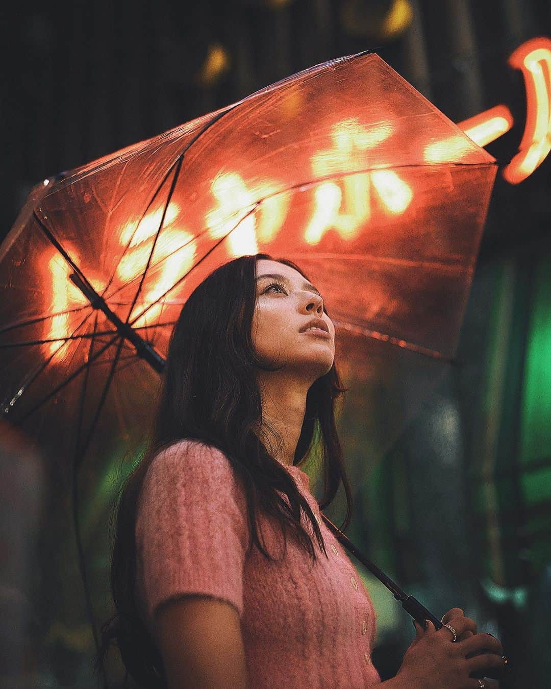 ALEXAさんのインスタグラム写真 - (ALEXAInstagram)「@tokio_kid and me went to see the ramen museum. The post-war japan theme was my favorite and their vegan ramen was on point👏❤️✨ you could really feel the mood of those times, with little dark streets and Japanese 40’s music playing in the background. その時代の好きな歌ありますか？私は最近、“りんごの歌”を見つけ, I liked it a lot~」2月4日 8時28分 - alexa_luczak