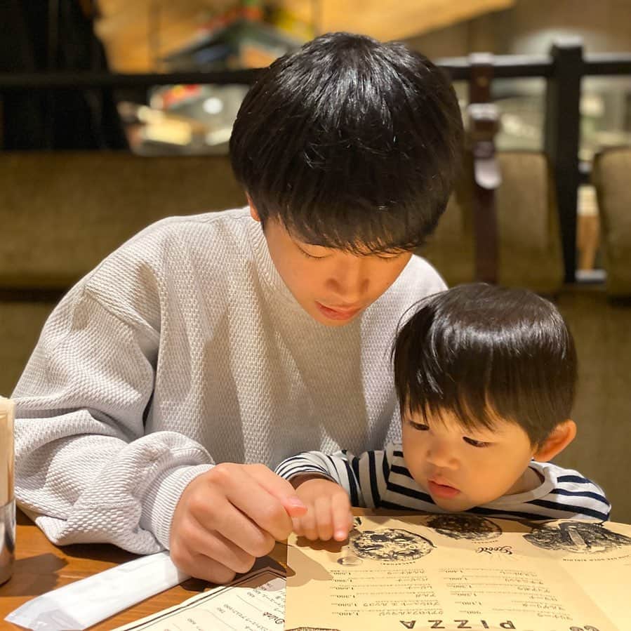 すしらーめん《りく》のインスタグラム：「ピザだ！」