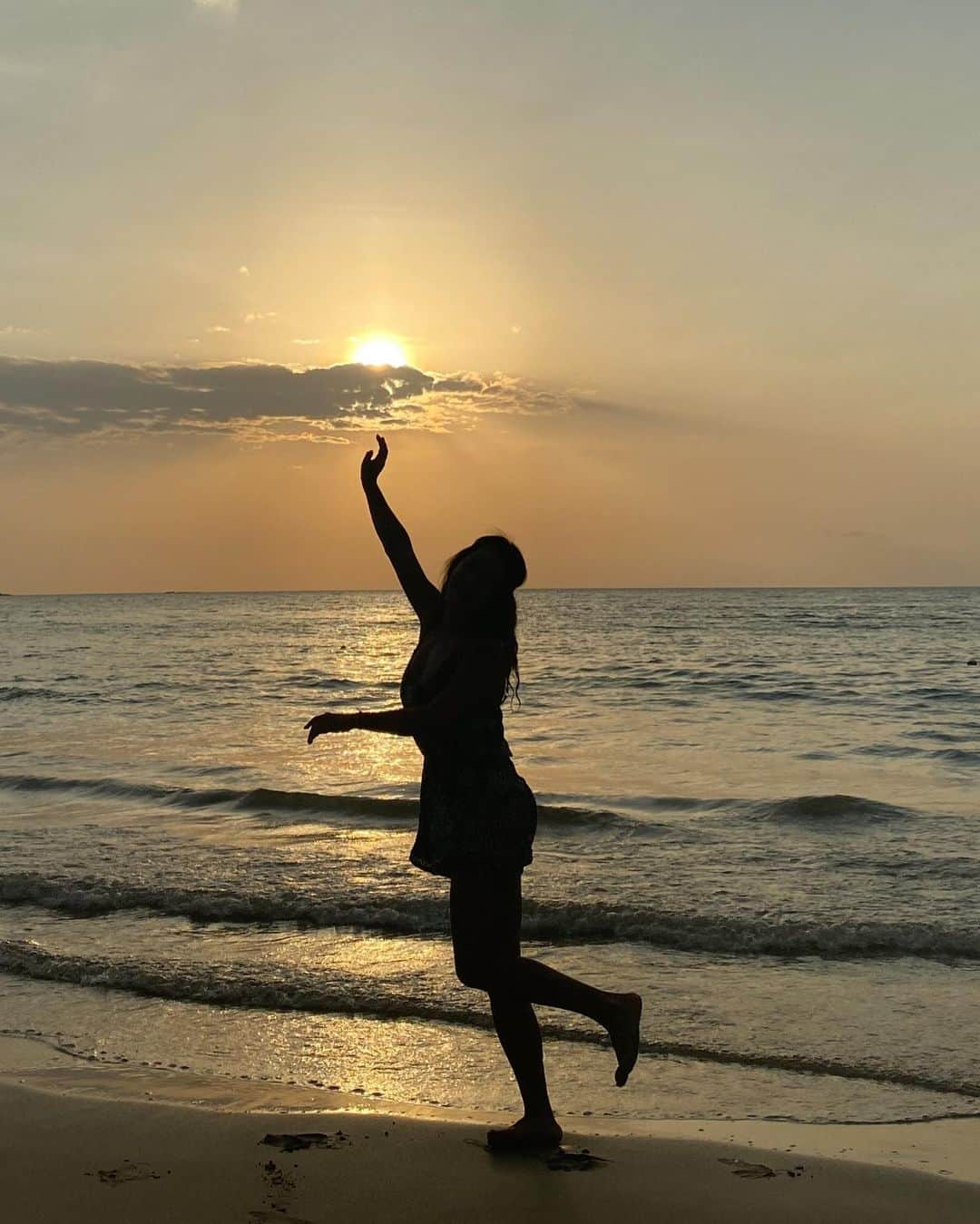 オム・ジョンファさんのインスタグラム写真 - (オム・ジョンファInstagram)「#sunset#dance#좋은시간감사해」2月4日 1時16分 - umaizing