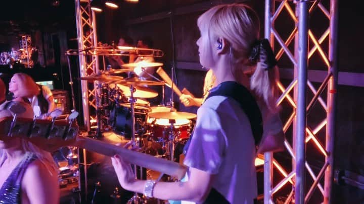 SHIZUKAのインスタグラム：「🕺🕺🕺」