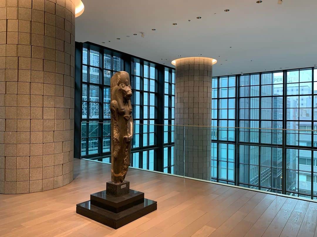 住吉美紀さんのインスタグラム写真 - (住吉美紀Instagram)「東京にできた新しい美術館！早速お気に入りになりそう。 開館記念展示も充実。  #アーティゾン美術館 #見えてくる光景コレクションの現在地 #BlueOcean」2月4日 9時59分 - miki_sumiyoshi
