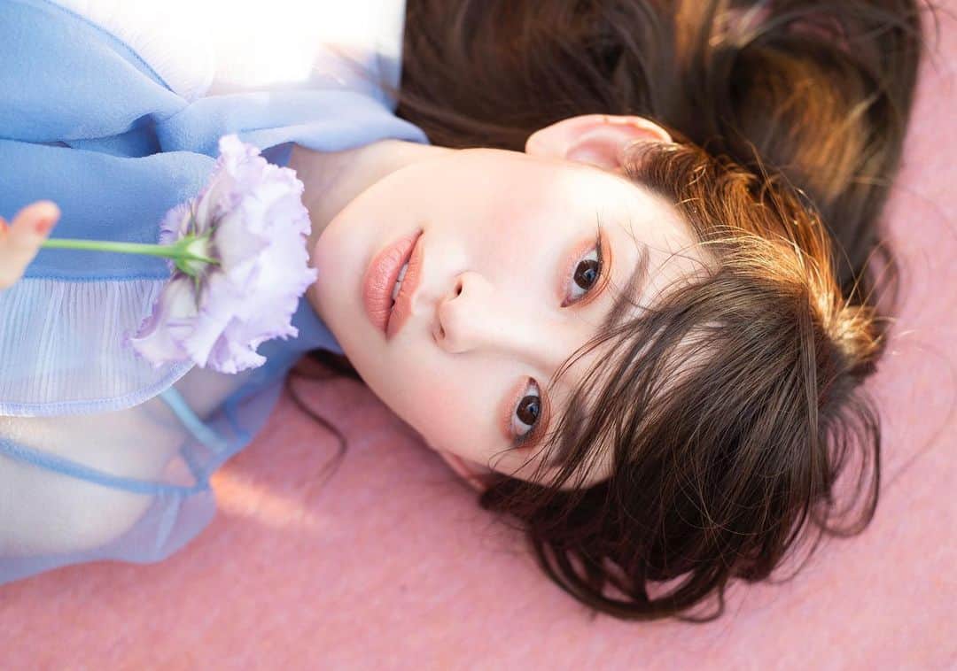 花盛友里のインスタグラム：「こじはるさん　@maquia.magazine  お久しぶりのこじはるさん、いつも美しいー！ちぎらさんメイクもみかさんスタイリングもかわいすぎたー！ @chigirakeiko @mikabebe0808」