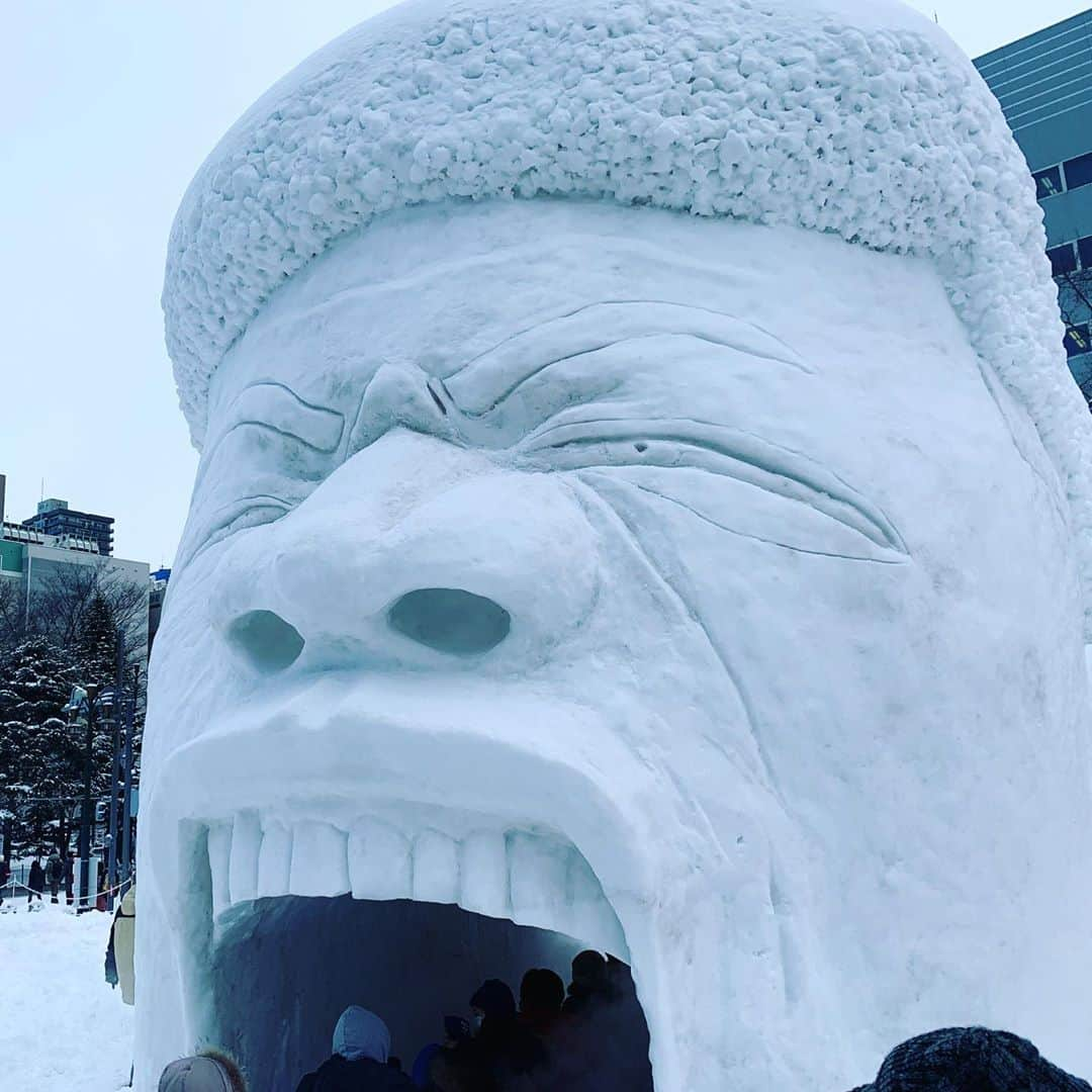 中村剛大のインスタグラム：「【札幌雪祭り×八村塁】 偶然にも塁の復帰戦の日に雪祭り開幕！ 大通西10丁目UHBファミリーランドにて、 八村塁の口の中に飛び込むミニSL!! #八村塁 #ruihachimura  #NBA #札幌雪祭り #札幌discover  #北海道」