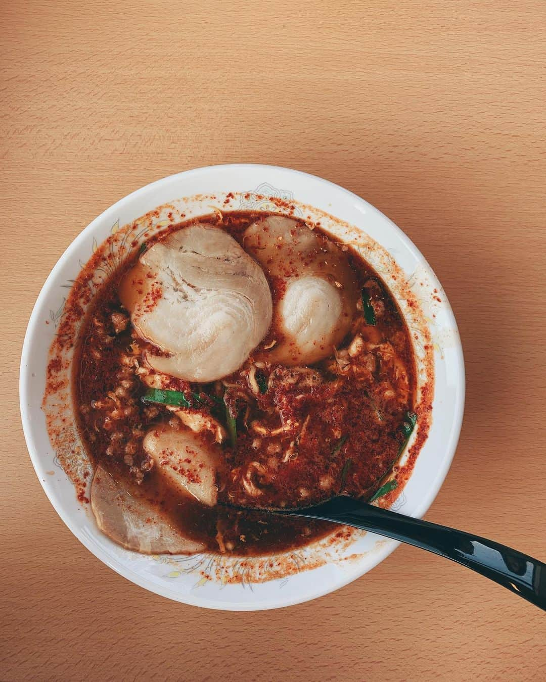 神志那結衣さんのインスタグラム写真 - (神志那結衣Instagram)「辛麺家　辛虎🍜🌶 10辛。 まだまだ行けそうだったので 次は20辛に挑戦すると決めた #辛麺家　#辛虎　#ラーメン　#グルメ」2月4日 13時47分 - jiina27