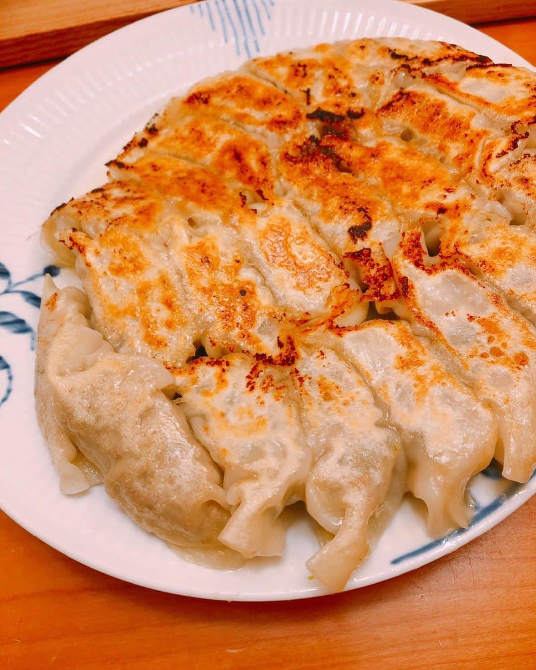 尾上菊之助さんのインスタグラム写真 - (尾上菊之助Instagram)「.﻿ 餃子を沢山作り餃子パーティーをしました。子供たちも喜んで沢山食べてくれました。」2月4日 15時09分 - onoekikunosuke