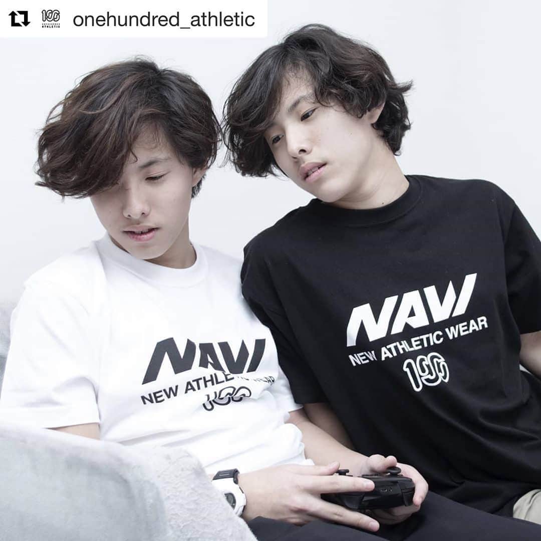 宇野薫のインスタグラム：「NEW ATHLETIC WEAR by 100A﻿  NAW  2/5から発売です。  よろしくお願いします！  #双子 #双子コーデ #もう中学生  #Repost @onehundred_athletic with @get_repost ・・・ NEW ATHLETIC WEAR by 100A﻿ ﻿ 100Aに新しく仲間入りしたデザイン。﻿ ONEHUNDRED ATHLETICがサブコレションとしてオリンピックイヤーの今年からスタートする"NEW ATHLETIC WEAR（略称：NAW）"といいます。﻿ ﻿ コトやモノに対する価値観や考え方の移り変わりが激しい昨今において、メインコレクションとは少しだけ趣を変え、スピードとポップさを合わせ持った2種類のロゴデザインとともに、トレーニング場所への行き帰りも、トレーニングの最中も、変わらず身につけることでモチベーションアップするようなアイテムを、2020年2月5日（水）から気ままに少しずつリリースする予定です。﻿ ﻿ #naw #newathleticwear #onehundredathleric #100athletic #100a﻿ #training #running #mma #jiujitsu #bjj #boxIng #kickboxing #wrestling #grappring #nogi #fittness #yoga﻿」