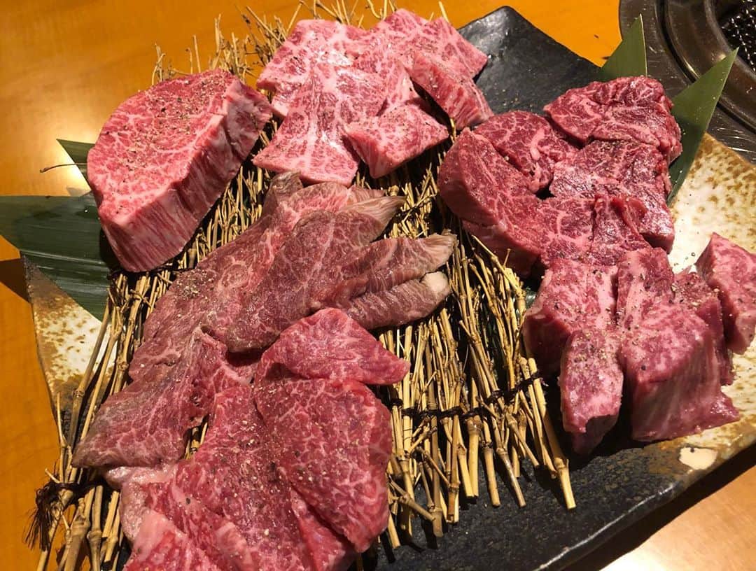 鷹木信悟さんのインスタグラム写真 - (鷹木信悟Instagram)「第29代王者なんで RAMPAGEの如く肉を喰らう🍖 鮨も好きだけど...🍣 #NEVER無差別級王座 #njpw #prowrestling」2月4日 16時28分 - takagi__shingo