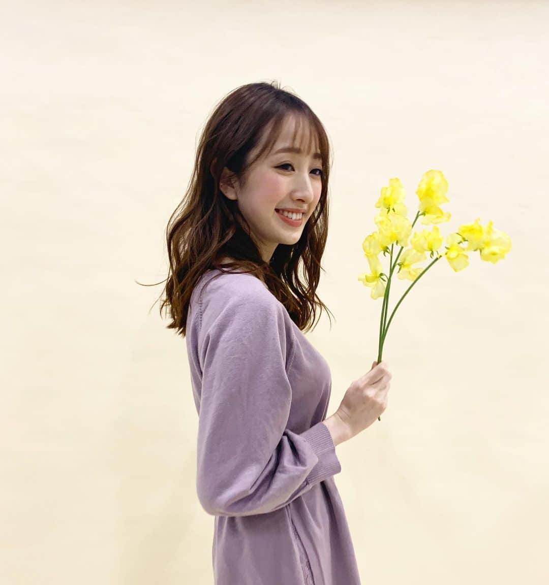 團遥香さんのインスタグラム写真 - (團遥香Instagram)「撮影るんるん🌼 早く春になってポカポカしないかなぁ🤤」2月4日 16時57分 - haruka_dan_official