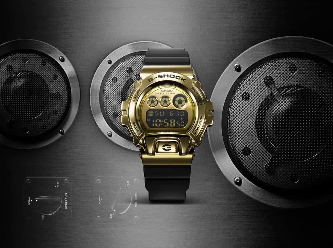 G-SHOCKさんのインスタグラム写真 - (G-SHOCKInstagram)「METAL COVERED GM-6900  アイコンであるラウンドデザインはそのままに、メタル外装による耐衝撃構造を実現したGM-6900G-9JF。押しやすい形状や角度、ボタンガードとのバランスなど、緻密な設計に基づき配置されています。1995年に発売したDW-6900から、25年の時を経て進化を遂げたNewモデルの誕生です。  GM-6900G-9JF has achieved metal-covered Shock-resistant construction while maintaining iconic round-design. It is grounded in precise design, balancing the button guards and in a shape and angle that is easy to press. This new model commemorates the 25th anniversary of the release of the DW-6900 in 1995.  GM-6900G-9JF  #g_shock #gm6900 #metal #watchoftheday」2月4日 17時00分 - gshock_jp