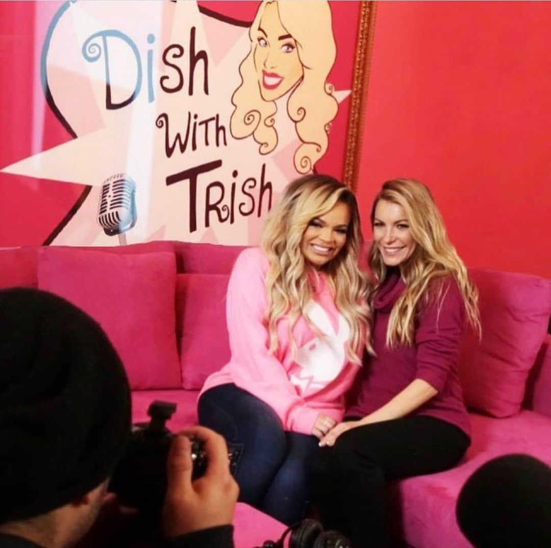 クリスタル・ハリスさんのインスタグラム写真 - (クリスタル・ハリスInstagram)「We had a great time chatting on my first podcast with @trishapaytas which is now up everywhere you can listed to podcasts. It was nice talking about Playboy, the past, and how I’ve grown as a person. I actually met Trisha 10 years ago so it was nice to talk about that as well. ⁣ ⁣ She’s also featured in my “Day in the Life” YouTube video that’s now up, link in bio. ⁣ ⁣ My YouTube is almost to 10K subscribers, thank you! 🙏❤️⁣ ⁣ #trishapaytas #crystalhefner #playboy #podcast #thedishwithtrish #pink #sunday #2020 #chat #catchup #girltime #dayinthelife #newfriends #truth #past」2月5日 2時44分 - crystalhefner