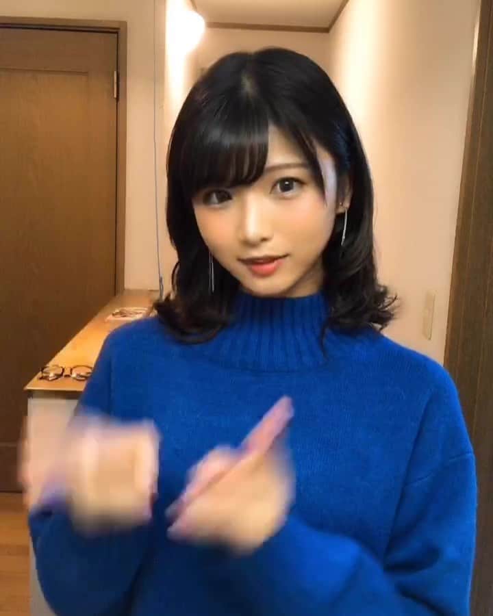 山本ゆうかのインスタグラム：「実は密かに目指していた フォロワーさん3万人に到達しましたっ . . 自己発信もSNSも苦手ですが ゆるゆる投稿してやっとです🤣 . . 勿論フォロワーや、いいねの数字が多い方が 偉いとか、可愛いというわけではありませんが フォロワーさんの数というのは、私のことを少しでも「いいな」と思ってくれた人の数 だと思っています。とても嬉しい！」