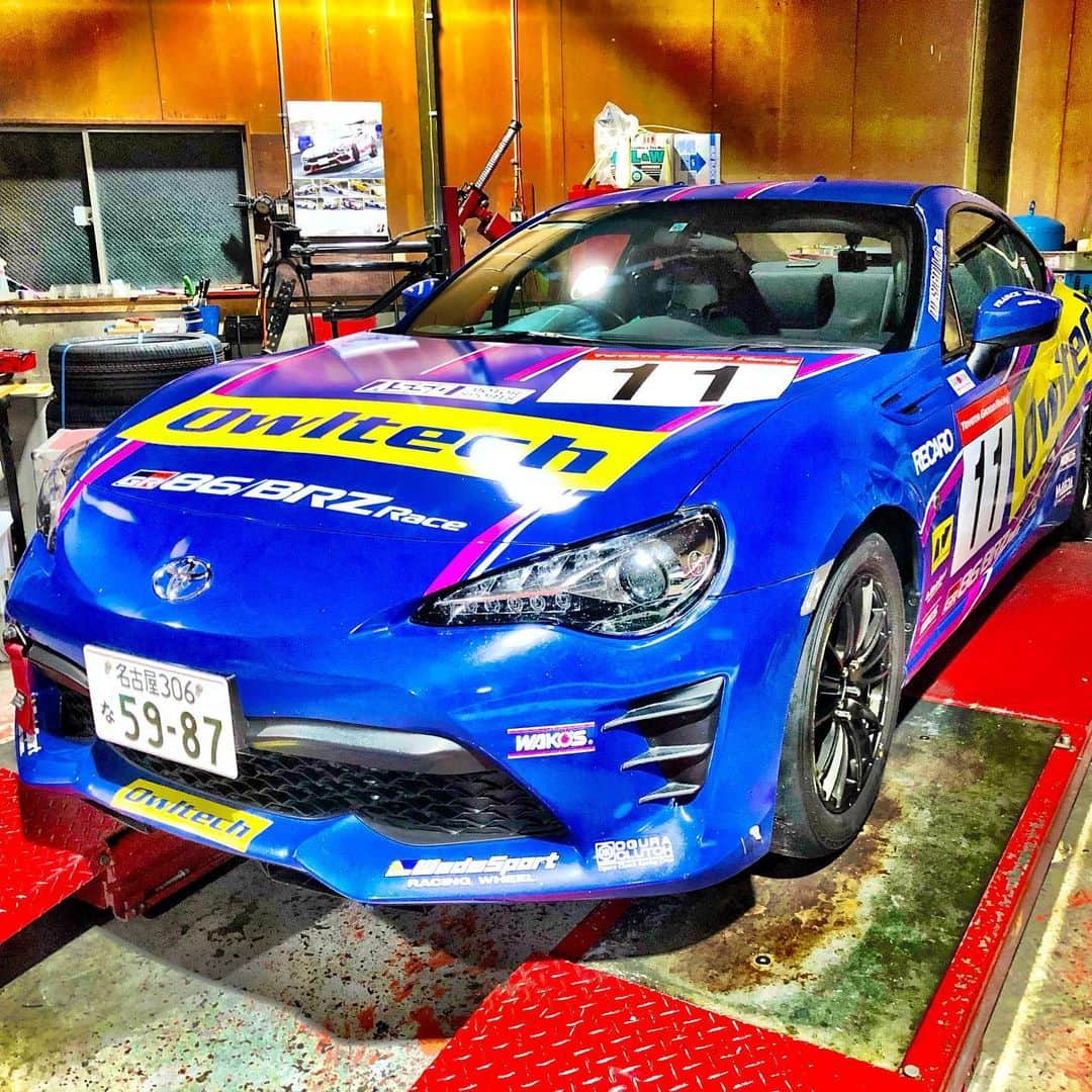 脇阪寿一さんのインスタグラム写真 - (脇阪寿一Instagram)「名古屋「Profi」@profiracingjp  #owltech  #gr86brzrace #toyota #86 #assomotorsports #profi #名古屋」2月4日 19時41分 - juichiwakisaka