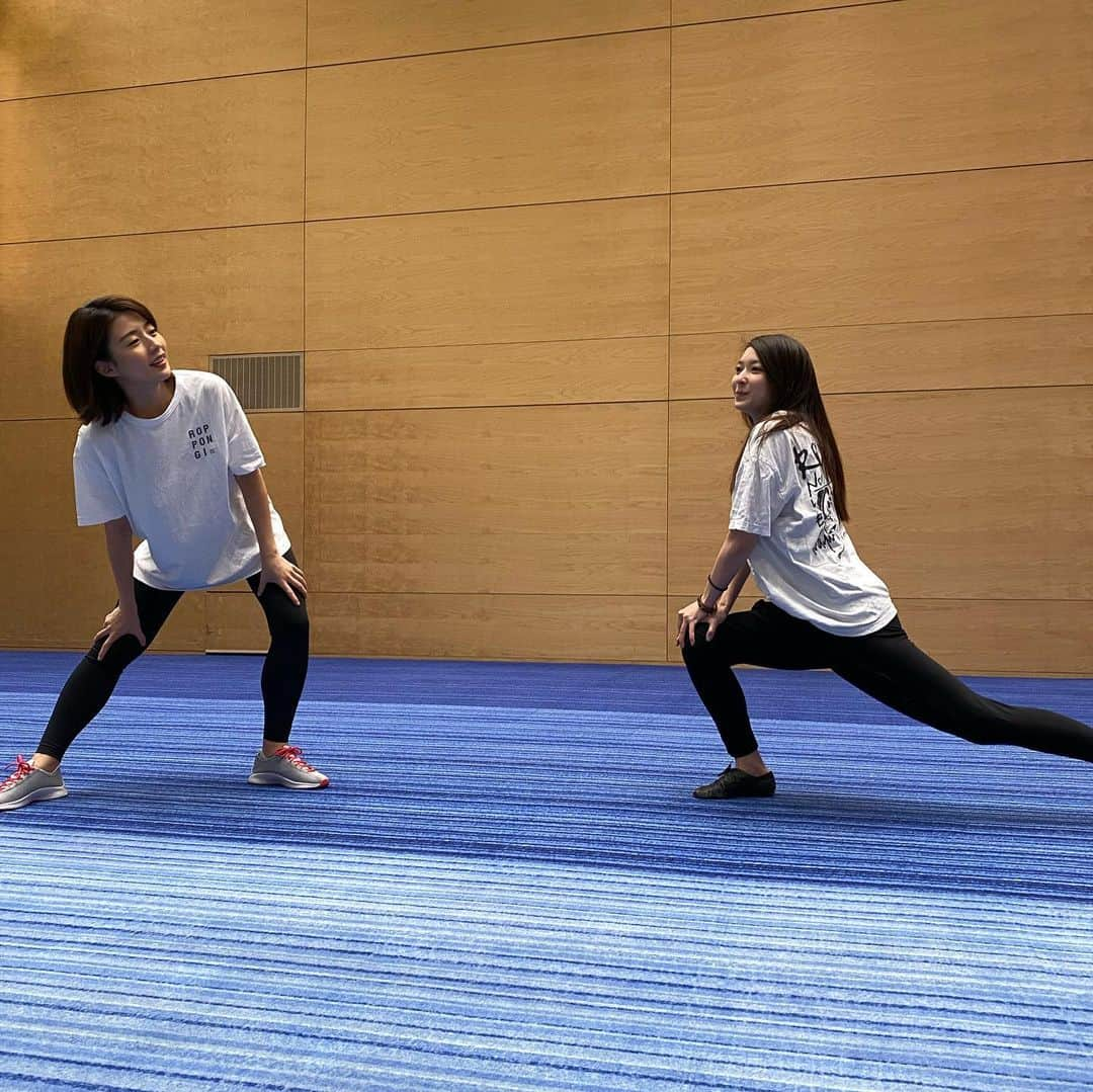 住田紗里さんのインスタグラム写真 - (住田紗里Instagram)「今日はアベマ倍速ニュースのあと、新企画の準備をします！  この前は萌さんと一緒でした〜 心強かったです✨  運動の前はストレッチは入念に…  #アベマ倍速ニュース へのコメントありがとうございます #AbemaTV #AbemaNews #Abema #新企画　#ストレッチ　#運動　 #田中萌 アナ」2月4日 21時31分 - sarisumita_ex