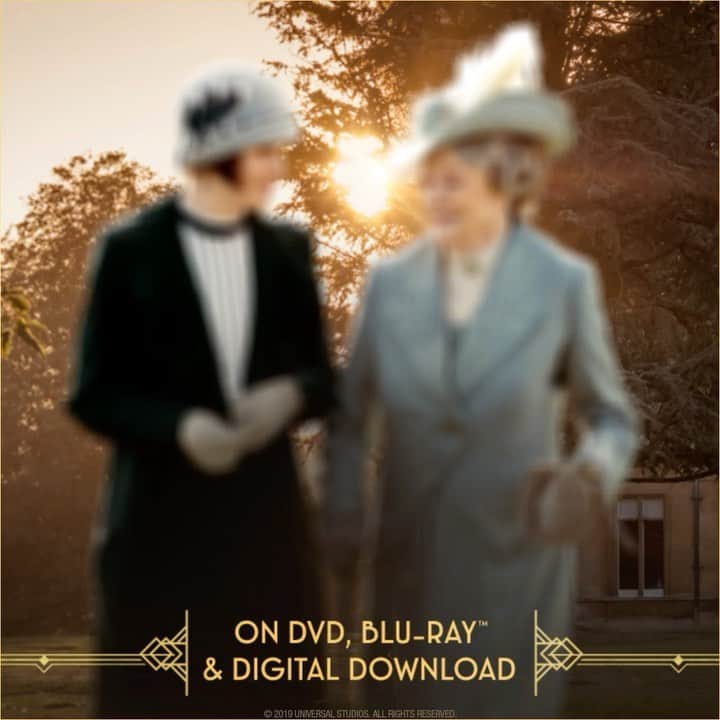 ダウントン・アビーのインスタグラム：「Downton Abbey is the perfect film to watch with your loved ones. Who will you be watching it with? It’s yours to treasure on DVD, Blu-ray & Digital Download now.」