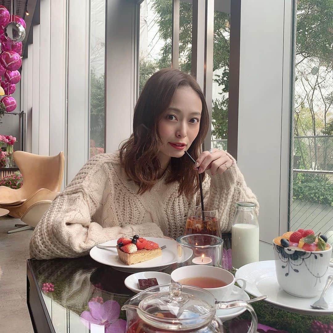 榊本麻衣のグルメインスタ