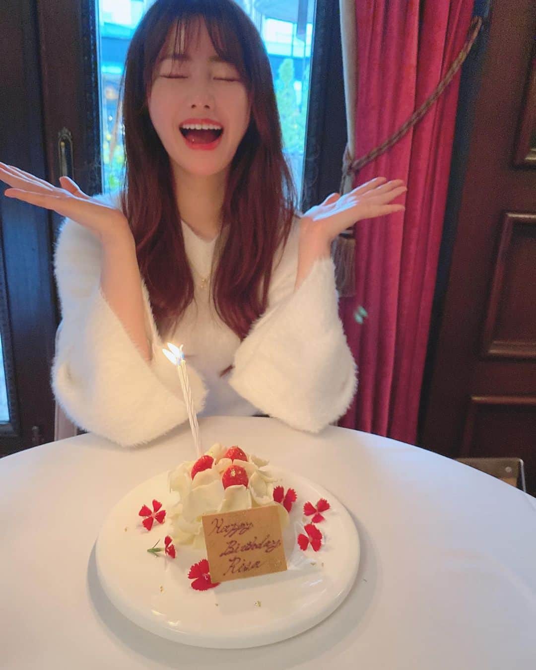 内藤理沙さんのインスタグラム写真 - (内藤理沙Instagram)「* * 今年はたくさんお祝いしてもらいました🎂 こんな私をこれからもよろしくお願いします🥰 * #birthday #lamaisonkioi」2月4日 22時10分 - risa_naito_official