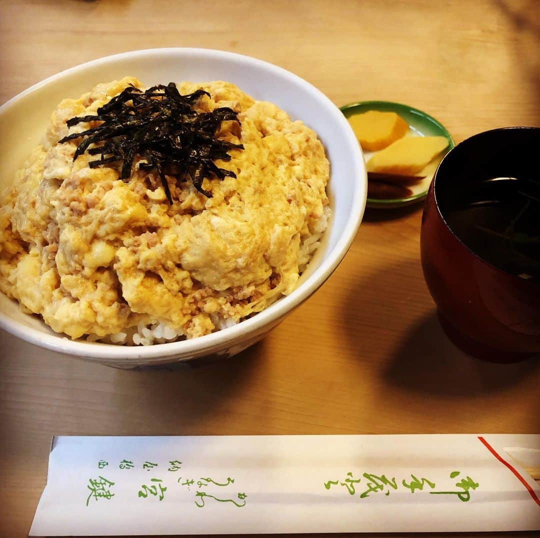 オカザワカズマさんのインスタグラム写真 - (オカザワカズマInstagram)「ちょっと前にアカウントを作って、やっと初投稿！ ぼちぼちやりますので、どうぞよろしくお願いします。  名古屋に3日間おったから、美味しいものをたくさんいただきました！ごちそうさま🙏 #鰻 #松屋 #親子丼」2月4日 23時00分 - okazawa_zawa