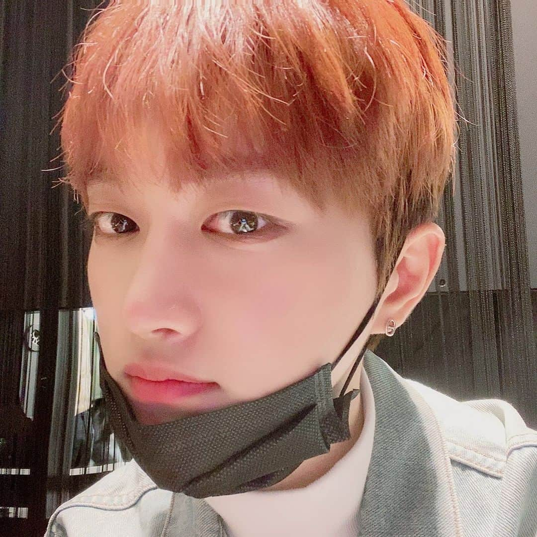 IN2ITさんのインスタグラム写真 - (IN2ITInstagram)「Never Give Up 👀👀 ㅤㅤ#인투잇 #인투유 #IN2IT #IN2U #Yeontae #연태 #아이젝 #Isaac #NGU #눈 #온다 #화이트 #잘지내요? #인투유_보고싶다」2月4日 23時43分 - official_in2it