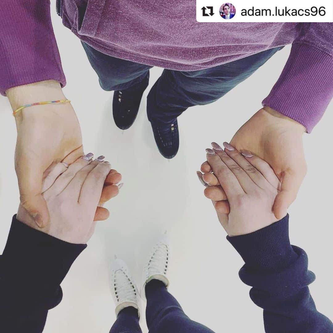 アンナ・ヤノフスカヤのインスタグラム：「After seven months...#return  #Repost @adam.lukacs96 with @make_repost ・・・ TOGETHER... Step by step, only forward 🙏👫⛸️ #yanovskayalukacs #return #hungary #hunskate #figureskating #icedance #onlyhardwork 🇭🇺🇭🇺🇭🇺 @annayanovskay @hunskate」