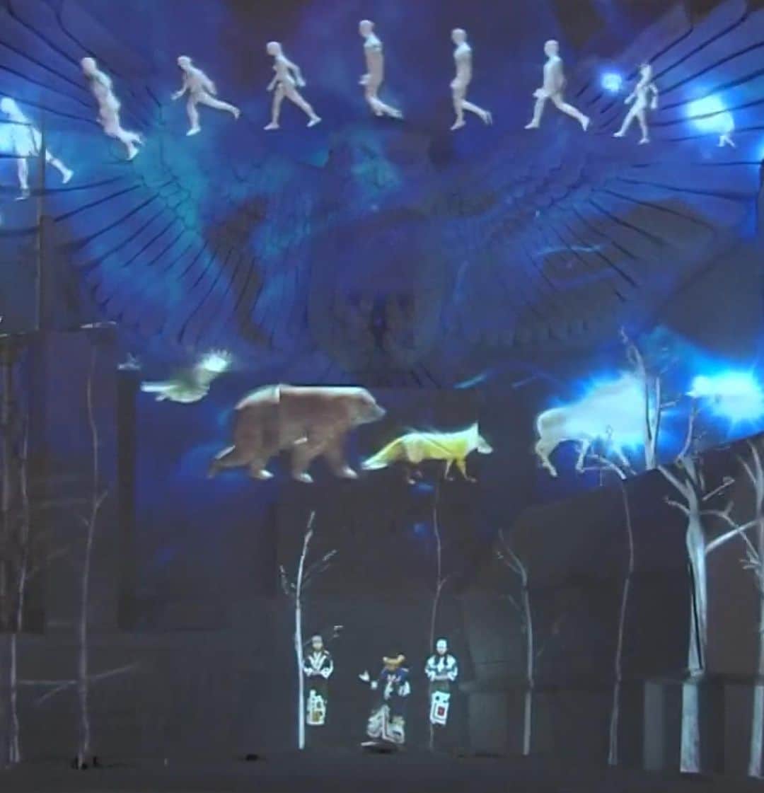 福田太郎さんのインスタグラム写真 - (福田太郎Instagram)「イチモニ！３人で祝いの舞😆 71回目の雪まつり☃️はじまる！ ⠀ 大通８丁目 雪のHTB広場では ウポポイの大雪像がお目見え！ （＝アイヌ語で『歌うこと』を意味する） アイヌの民族共生象徴空間オープンを前に 村を守る神シマフクロウが、そびえ立ちます🦉 ⠀ 夜には幻想的なプロジェクションマッピングも！ ぜひ会場へお越し下さい〜！ ⠀ #さっぽろ雪まつり #ウポポイ #雪のHTB広場 #sapporosnowfestival #アイヌ #Ainu #大雪像 #snowstatue #シマフクロウ #石沢綾子 アナ 積極的にポーズを決めてくれる素敵先輩 #福永裕梨 #アナウンサー @htb_yurifukunaga  #プロジェクションマッピング #HTB #youtube チャンネルで！  と言いつつ、私 #福田太郎 明日から #ファイターズ #沖縄キャンプ #取材 いってきまーす！#lovefighters #羽撃く #北海道日本ハムファイターズ  #白老町 #民族共生象徴空間 4/24 open!!! ⠀ ゆりちゃんお土産おねだり多め #ちんすこう #沖縄そば」2月5日 0時30分 - htb_tarofukuda