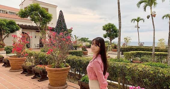 和多田藍さんのインスタグラム写真 - (和多田藍Instagram)「沖縄に来ています🌺💗﻿ ﻿ ﻿ #波の音#ホテル日航アリビラ#読谷村#沖縄#旅行#旅游#ガーデン#花园#Okinawa#HotelNikkoAlivila#garden#trip#travel」2月5日 0時45分 - ai_watada