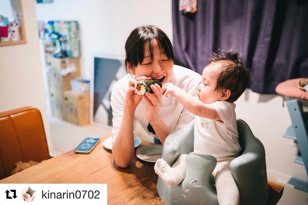 松本亜希のインスタグラム：「うちは毎年焼き肉の恵方巻を作るよ😁 🥩🥩🥩 #Repost @kinarin0702 with @get_repost ・・・ きなりん初節分☆ 恵方巻も食べたそうでしたw この後、鬼さんが現れたら凝視したあとに怖い存在なのがわかったのか泣きました…笑  #節分#恵方巻 #生後7カ月#7month#babystagram#babygirl#令和ベイビー#コドモノ#ママリ#ベビフル#ベビカレベビーモデル#7月生まれ #7月2日生まれ #0歳7ヶ月#ベビスタグラム #今日も元気に成長中#今日のきなりん  #CDH#nicu卒業生」