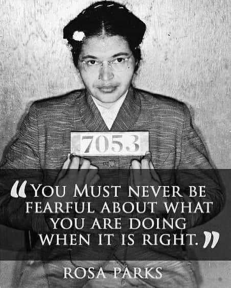 ガル・ガドットさんのインスタグラム写真 - (ガル・ガドットInstagram)「An incredible message from an incredible woman. May Rosa Parks’ legacy be a reminder to us all of how a simple act of courage can change the course of history.  It should encourage us to be brave, stand up for ourselves (or defiantly sit in her case), because each one of us has a part in a much larger story, the story of humankind - be it a comma, a word or a whole chapter. Everyone can have an impact. #RosaParksDay #WomanofWonder」2月5日 1時02分 - gal_gadot