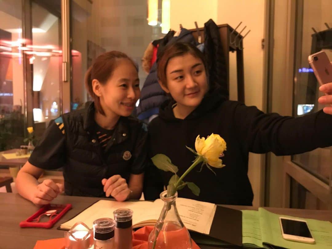 のインスタグラム：「Three years ago at German open 🥰 #congratulations #chenmeng #german #open #champion #timeflies」