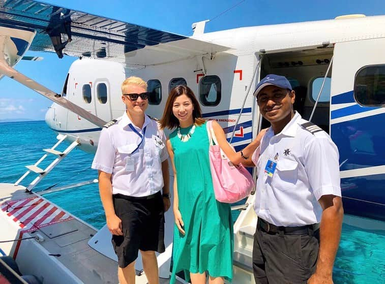 朝日放送「朝だ！生です旅サラダ」さんのインスタグラム写真 - (朝日放送「朝だ！生です旅サラダ」Instagram)「@aiaoki_official #プライベート水上飛行機 に乗ってホテルへ✈️ 空の上から見る海の色もとっても綺麗☺️💙 セレブな気分を味わえました🥰♥️ _ #飛行機 で #ホテル へ #セレブ気分 #絶景  #アイランドリゾート  #優雅な時間 #楽園  #ココモプライベートアイランドフィジー  #KokomoPrivateIslandFiji #フィジー #Fiji _ #ABCテレビ #朝日放送テレビ #生放送 #土曜朝 #8時 #朝だ生です旅サラダ #旅サラダガールズ #青木愛 #海外 #旅 #スペシャル #travel #trip」2月5日 12時10分 - tabisalad