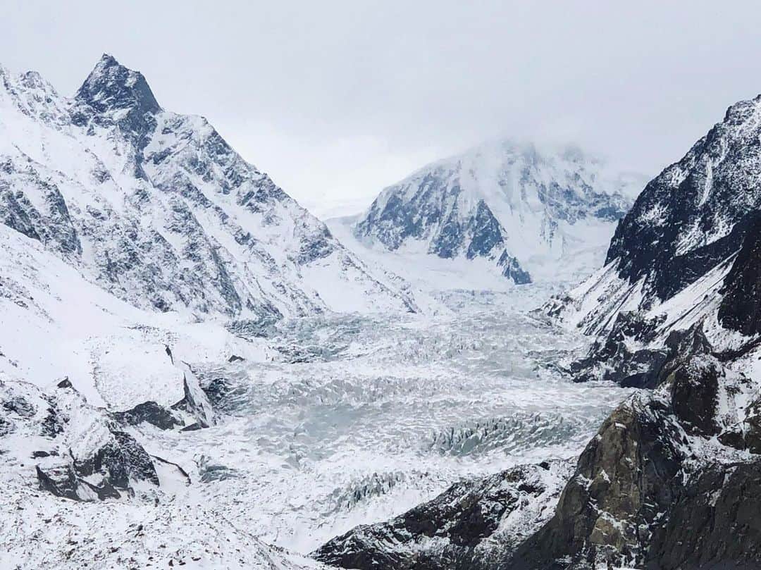 阿部裕介さんのインスタグラム写真 - (阿部裕介Instagram)「Passu Glacier again in Winter season 🇵🇰🏔🥶🥰」2月5日 12時39分 - abe_yusuke