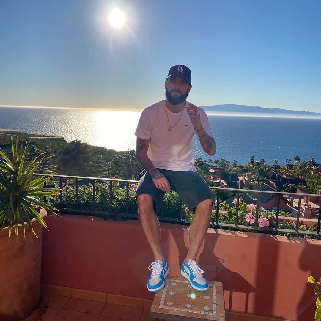 ホタのインスタグラム：「🌞」