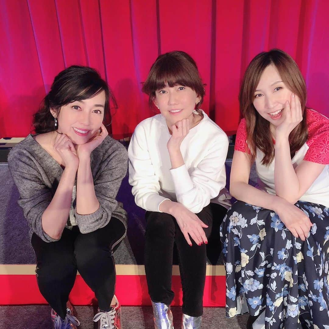 早見優さんのインスタグラム写真 - (早見優Instagram)「Hanging out on stage after a late night rehearsal with gal pals, #松本伊代 and #森口博子  #キューティーもりもり」2月5日 5時15分 - yuyuhayami