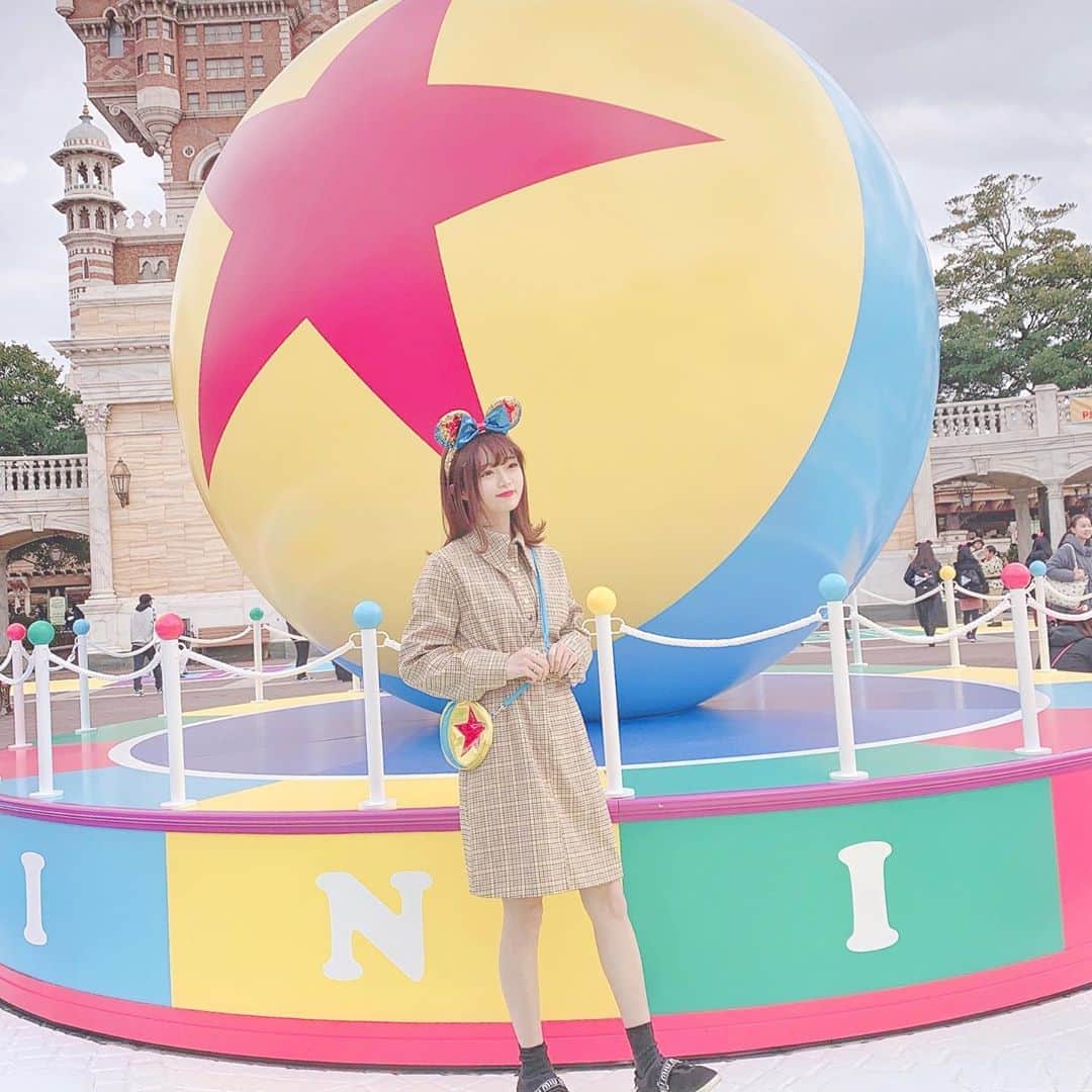 中井りかさんのインスタグラム写真 - (中井りかInstagram)「ピクサーボールは今年もでかい #それはそう  #tds #disneysea #ディズニーシー　#ピクサーボール　#ピクサープレイタイム」2月5日 9時19分 - rika___n24x