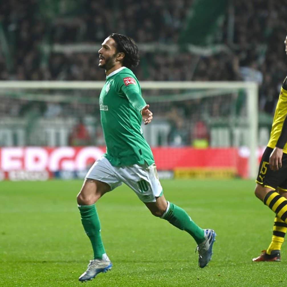 のインスタグラム：「What a night ⚡️🦋 #svwerderbremen」