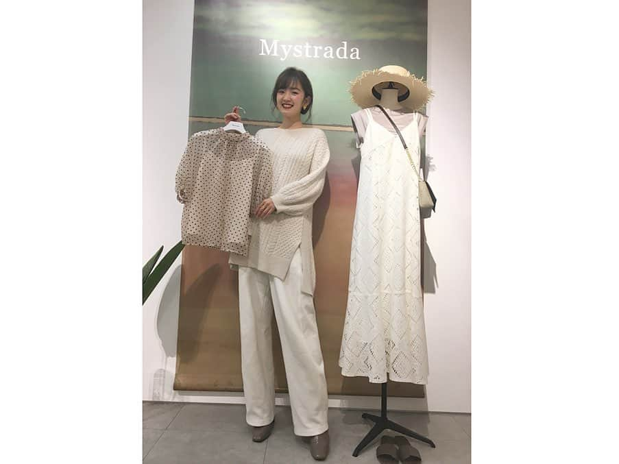 神谷由香さんのインスタグラム写真 - (神谷由香Instagram)「✳︎2020 SUMMERCOLLECTION✳︎ . 撮影でもお世話になってるアルページュストーリーさんの展示会にお邪魔しました👗🌸✨ .  色味も形も可愛くてもぅ夏が待ち遠しい~😍🍉」2月5日 21時22分 - kamiya_yuka_