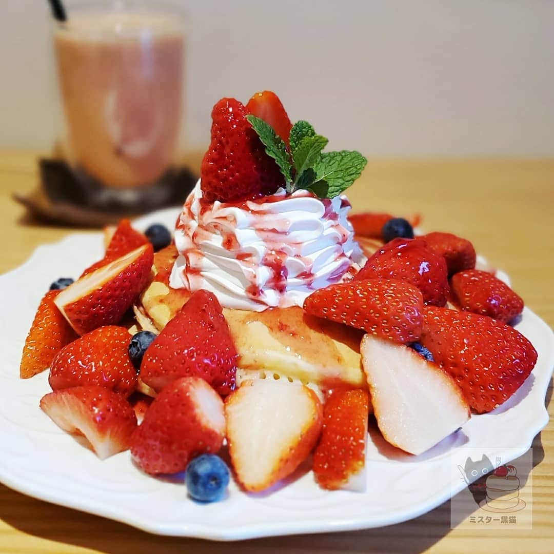 ミスター黒猫（黒猫仙人）のグルメインスタ