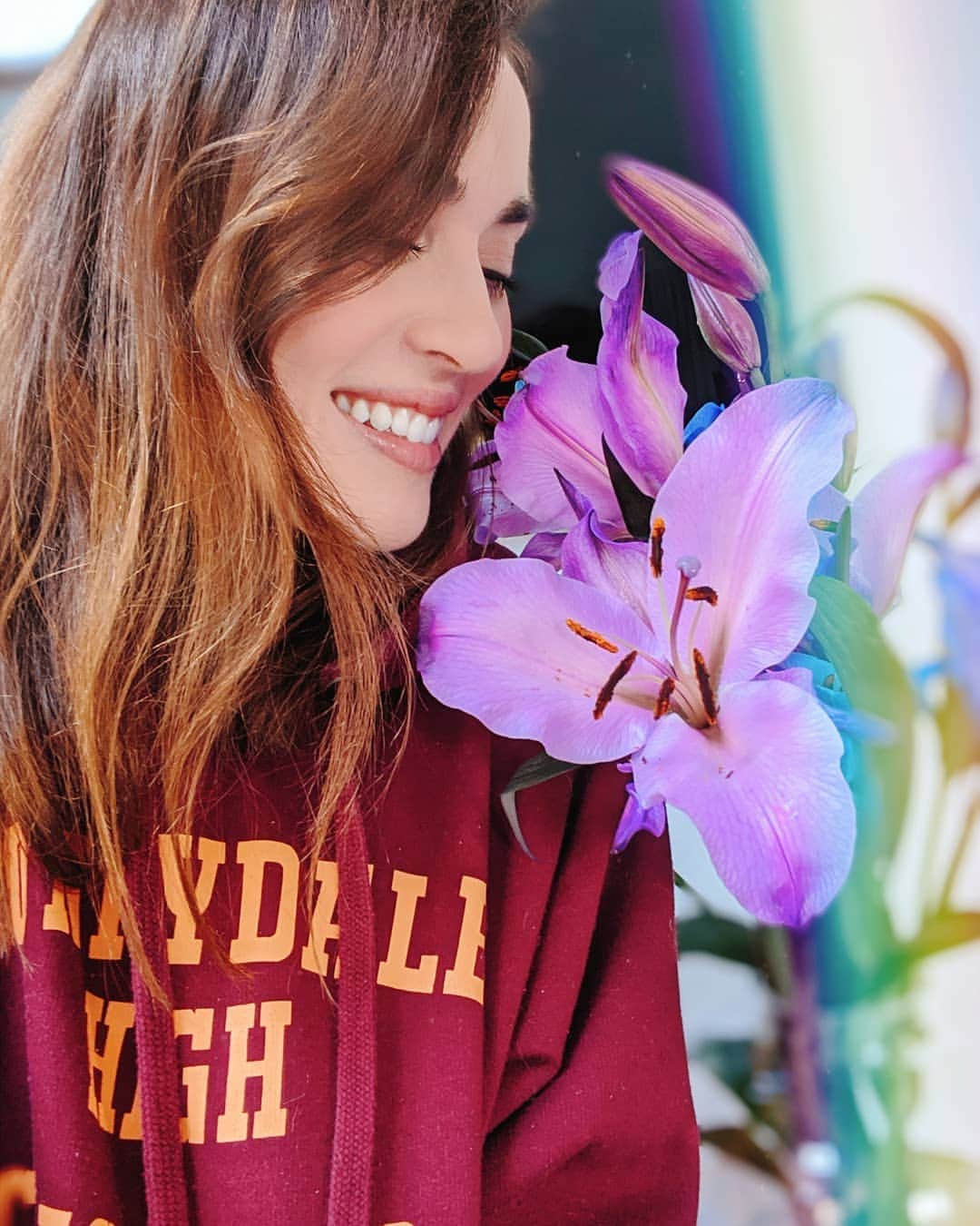 Rose Dixさんのインスタグラム写真 - (Rose DixInstagram)「When she buys you flowers just because 💜」2月5日 21時19分 - roseellendix