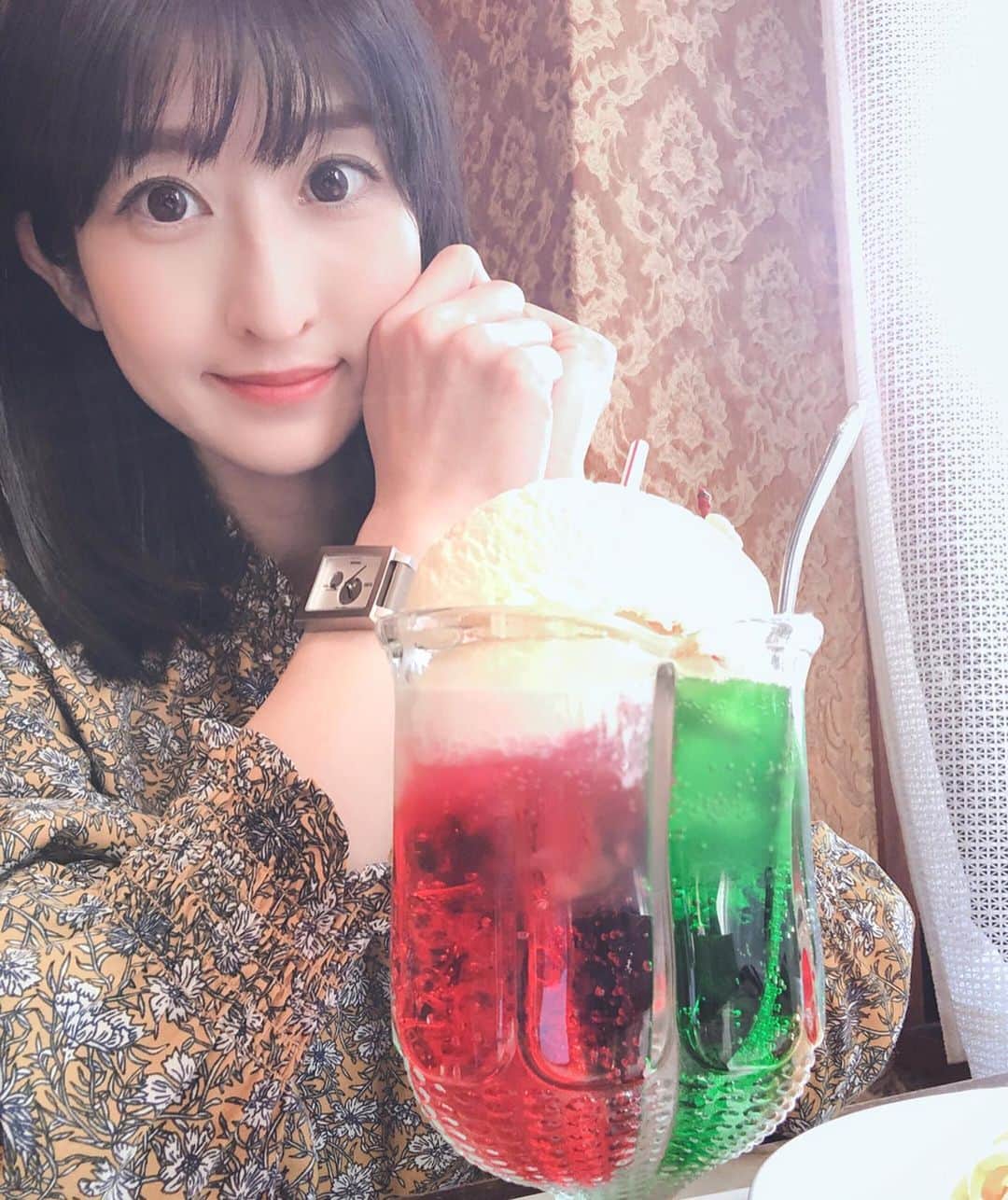 土屋香織のグルメインスタ