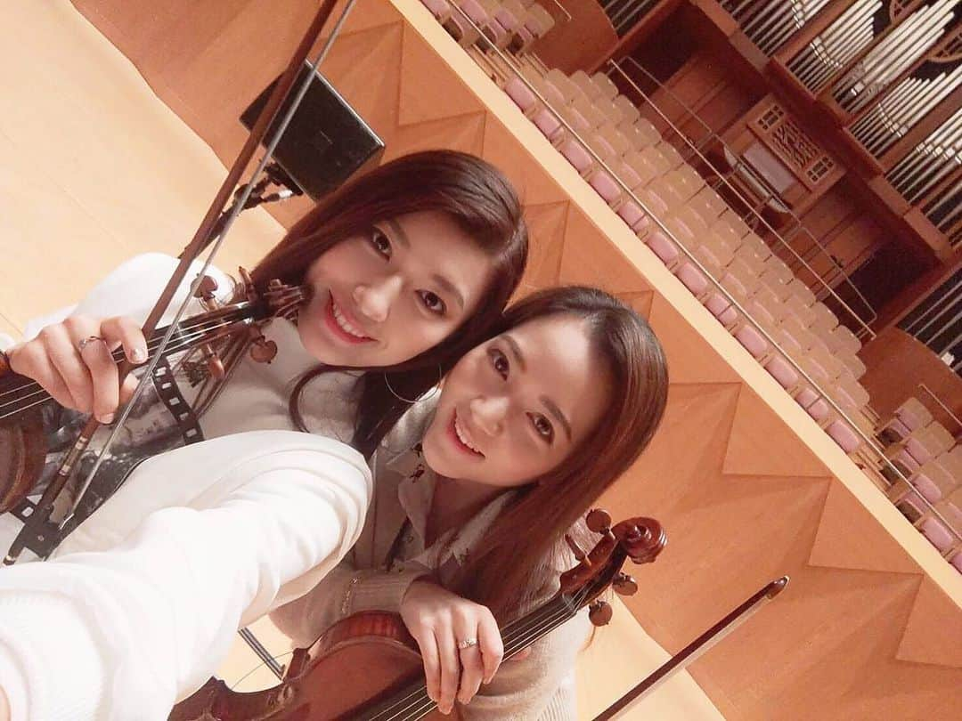 相知明日香さんのインスタグラム写真 - (相知明日香Instagram)「🌹 . Yesterday's 👸🏼 . . #みなとみらいホール #showtime #dualismusicorchestra #WinterTale #Tokyo#Japan#Violinist#Artist#Traveler#music#love#happy#musicianslife#violin#musician#concert#live#相知明日香#旅するヴァイオリニスト#旅#旅行#東京#日本#ヴァイオリン#ヴァイオリニスト#コンサート」2月5日 16時03分 - asukalohappy