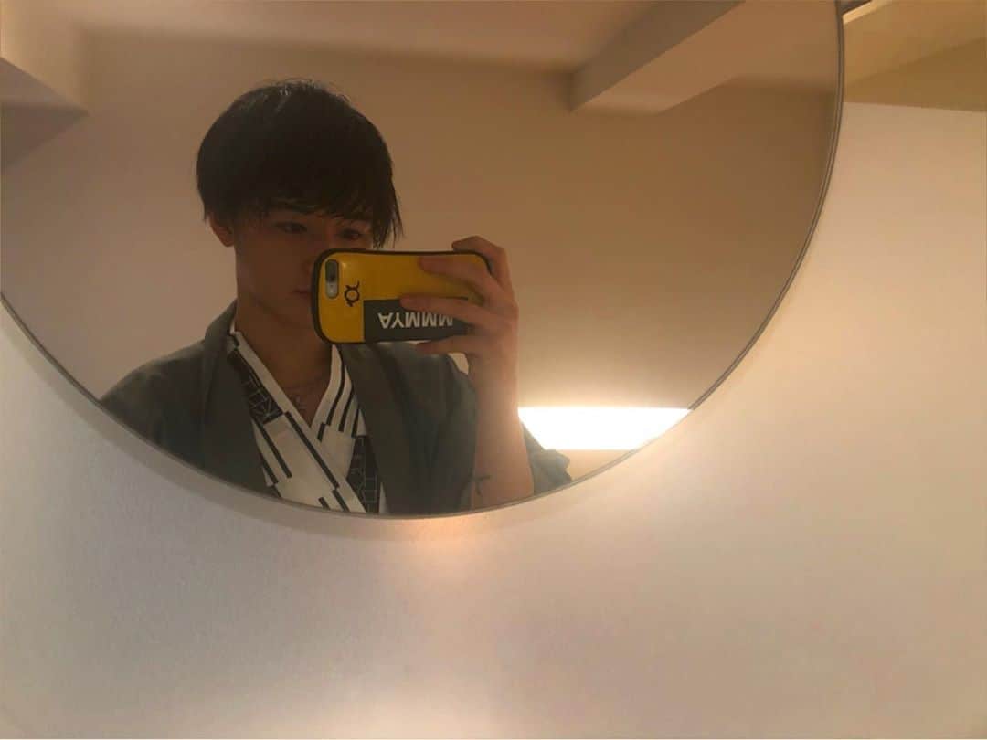 新井雄大さんのインスタグラム写真 - (新井雄大Instagram)「ホテルってチェックアウト早すぎん？」2月5日 16時42分 - yudaiarai_14