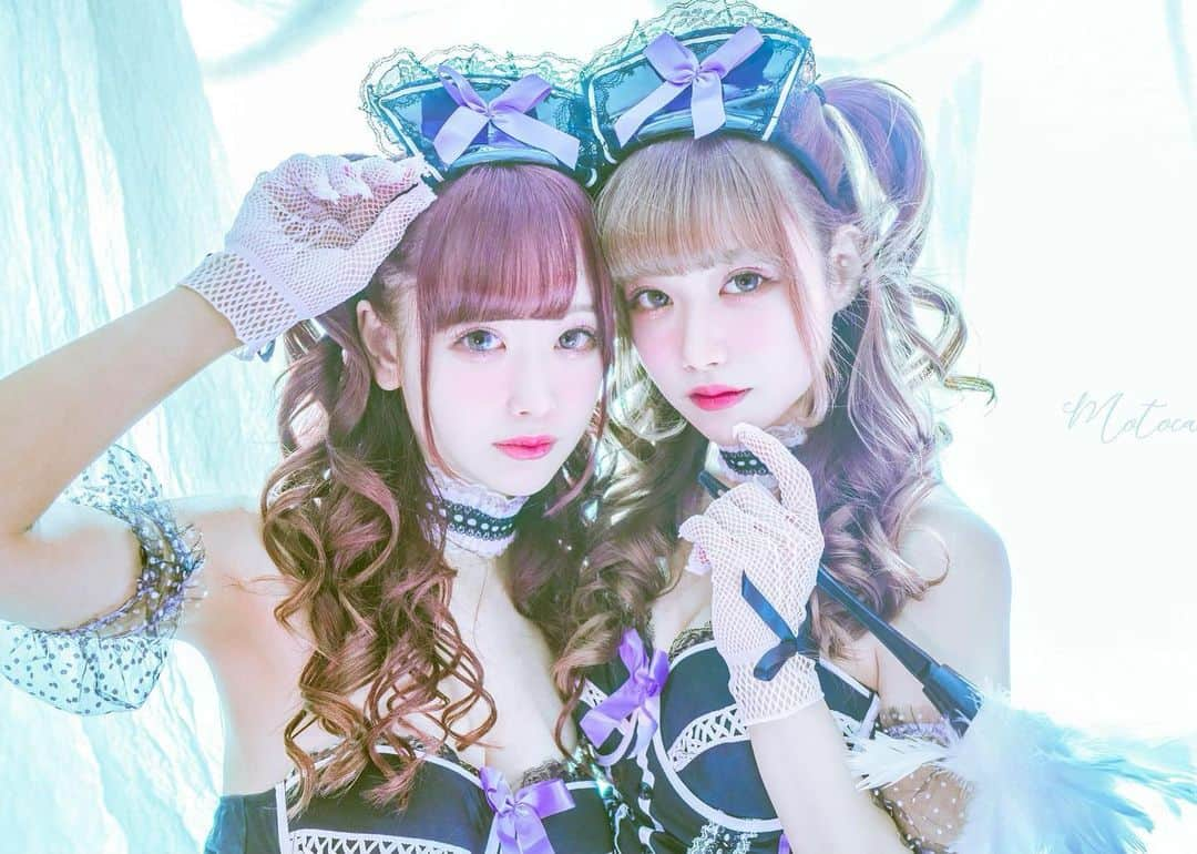 さきぼんさんのインスタグラム写真 - (さきぼんInstagram)「ヘアメイクも撮影も加工も @motoca.s さん🖤 なんでもできてしかも美少女なの🥺 . 今日、双子の日か！ . . #twins#favorite#photo#photography#purple#cherry#friends#girls#撮影データ#百合#さきぴょん🖤#双子#双子撮影 #さきぼんコスプレ」2月5日 16時37分 - sakibon69