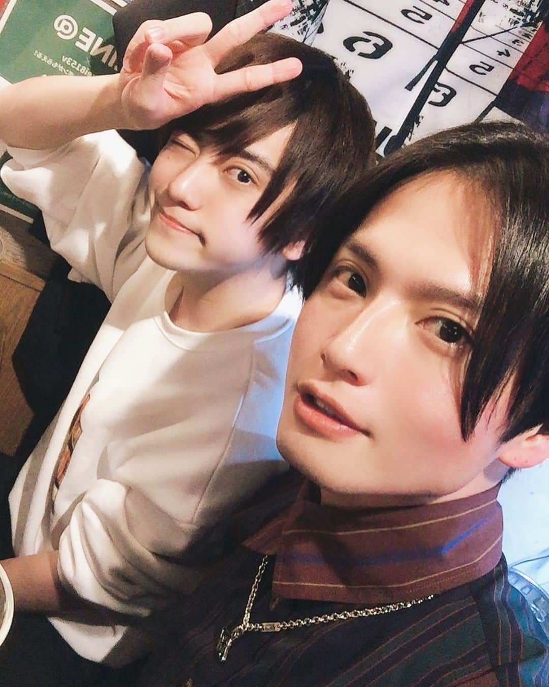 友常勇気さんのインスタグラム写真 - (友常勇気Instagram)「Reunion٩(๑>∀<๑)۶ #久々の再会 #友常勇気 #kimeru  #土井一海 #笹翼 #この前会ってきました #楽しかったー #素敵な夜でした #その名は #土井会 一海ありがとーー😆🎊✨」2月5日 17時18分 - yuki_tomotsune