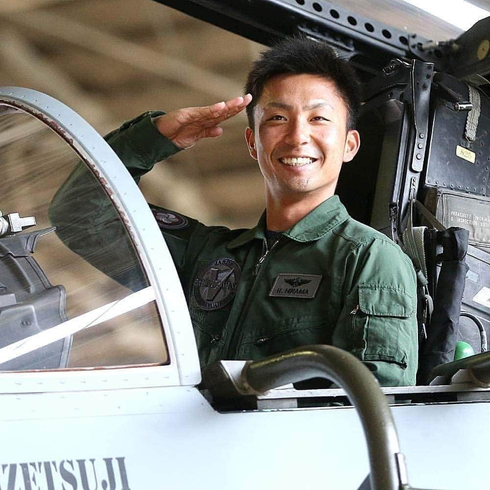 読売巨人軍さんのインスタグラム写真 - (読売巨人軍Instagram)「新人選手らが航空自衛隊に✨✈ #堀田賢慎 投手 #太田龍 投手 #菊田拡和 選手 #井上温大 投手 #山瀬慎之助 選手 #伊藤海斗 選手 #平間隼人 選手 #加藤壮太 選手 #東京ドーム #巨人 #ジャイアンツ #読売ジャイアンツ #giants  #プロ野球  #野球」2月5日 17時12分 - yomiuri.giants